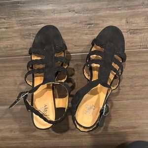 Black Poppy Black Minimalist Sandals